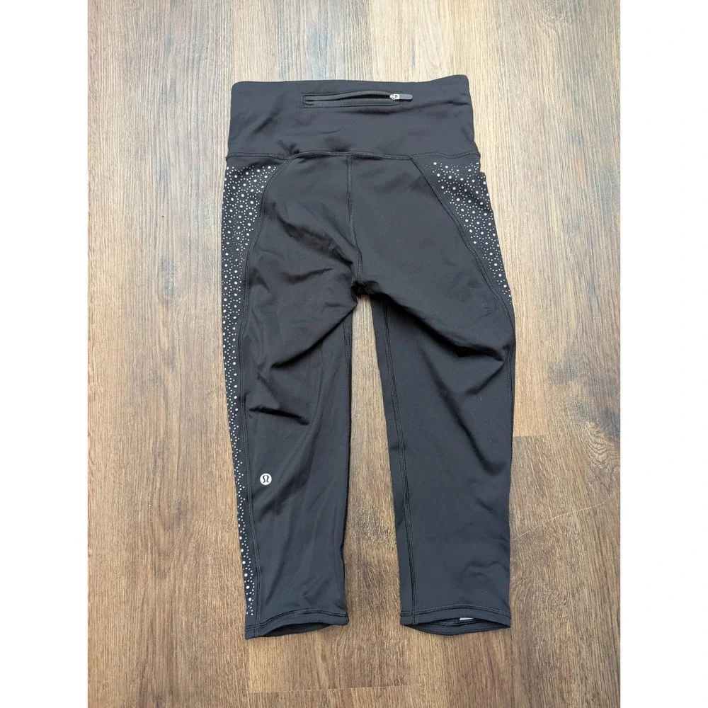 Lululemon Leggings 4 Black Colour Me Quick Crop Workout Laser Cut‎ Print W6AJMS